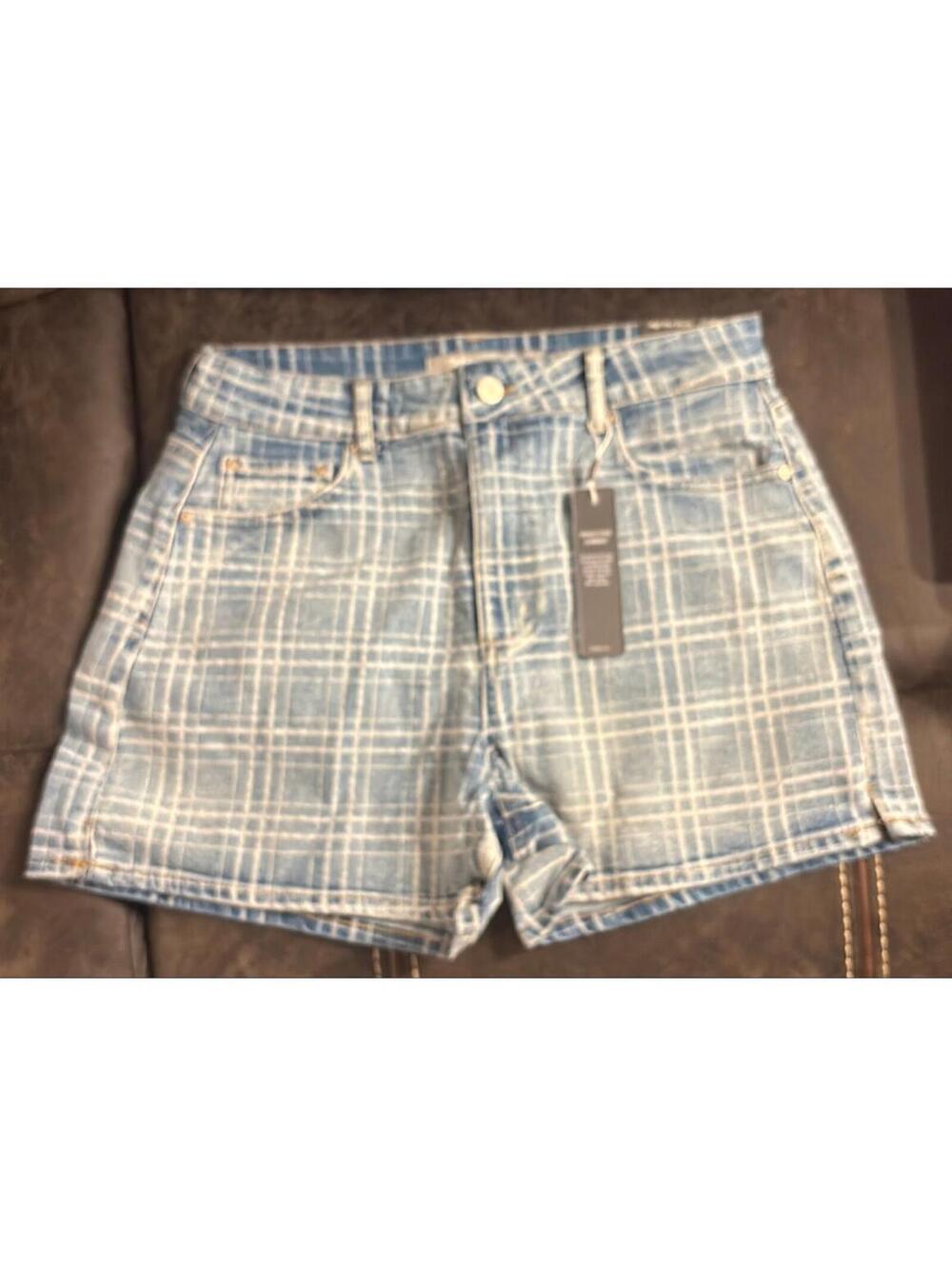 Tractr High Rise Denim Shorts 8/29  New w/ Tag